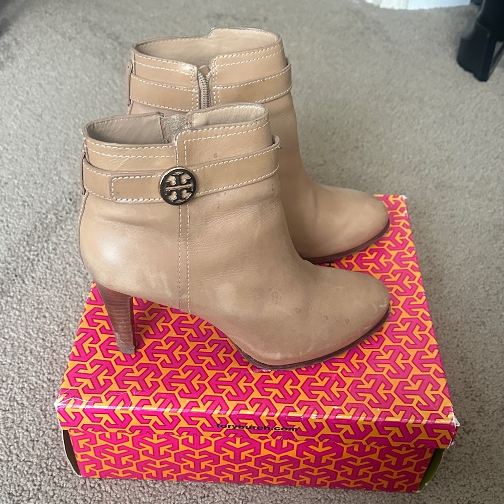 Tory Burch Beige Heeled Ankle Boots